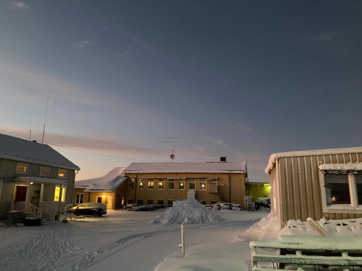 Kuttainen Lodge Karesuando Exterior foto